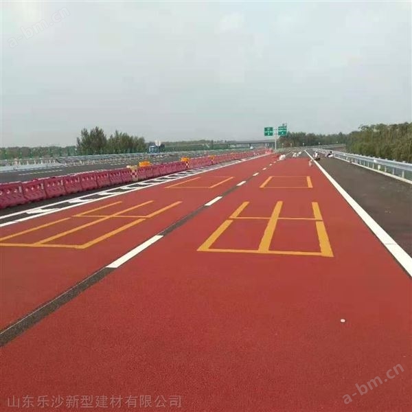 上海浦东新区彩色防滑路面是什么材料做成的